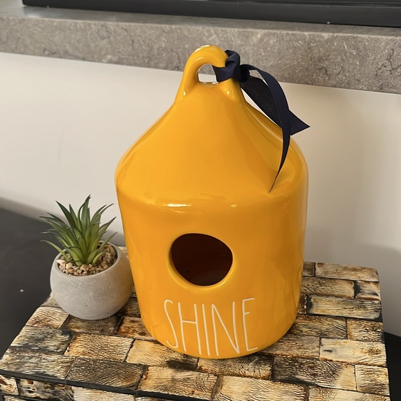 🇺🇸 NEW RAE DUNN Ceramic Yellow SHINE Round Birdhouse (🇺🇸 Release) - Picture 8 of 9